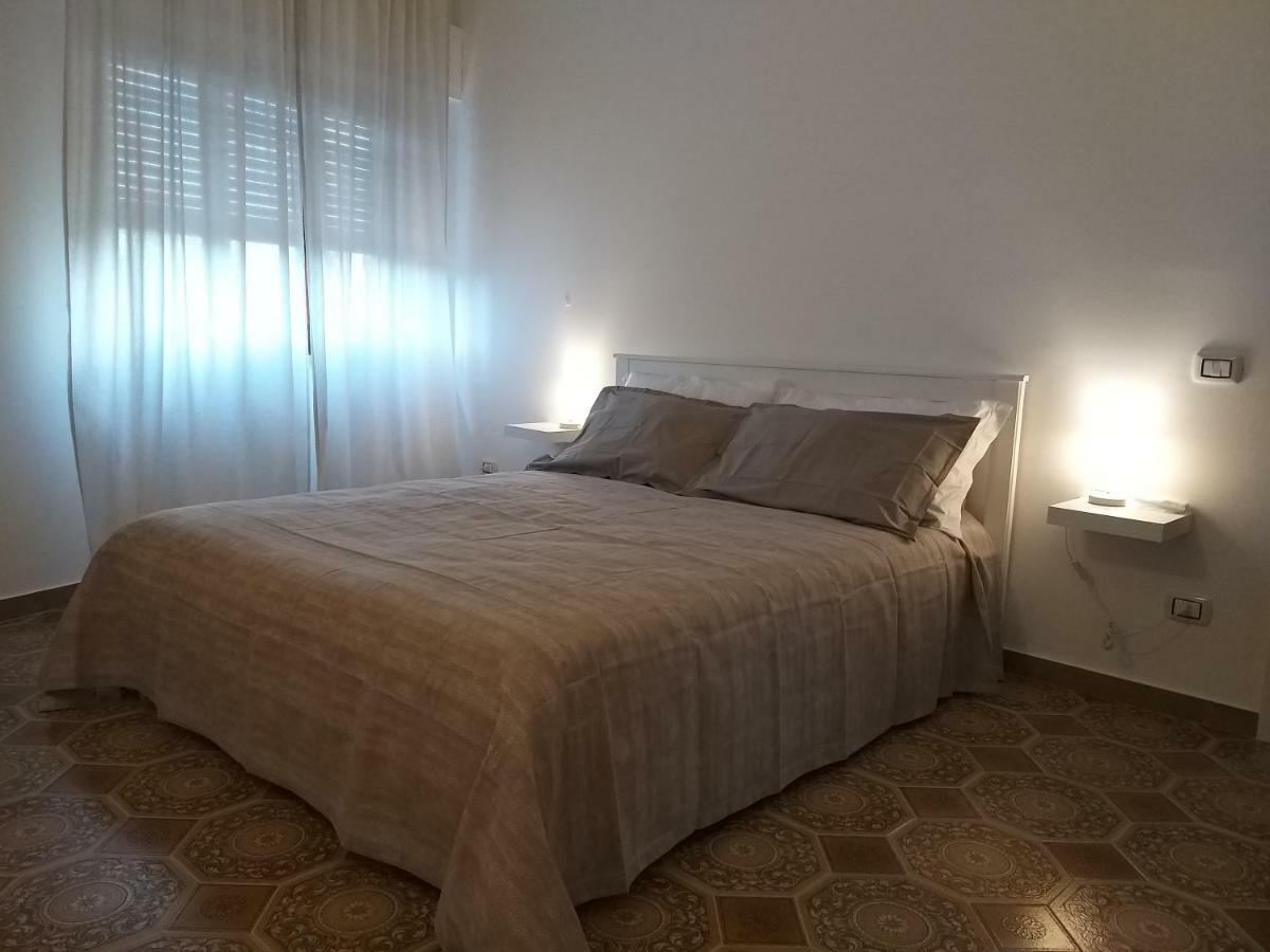 Residenza Don Camillo Villa Mondello Exteriör bild